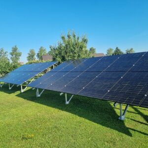10,6 kW Antžeminė saulės elektrinė su BAUER 445W moduliai